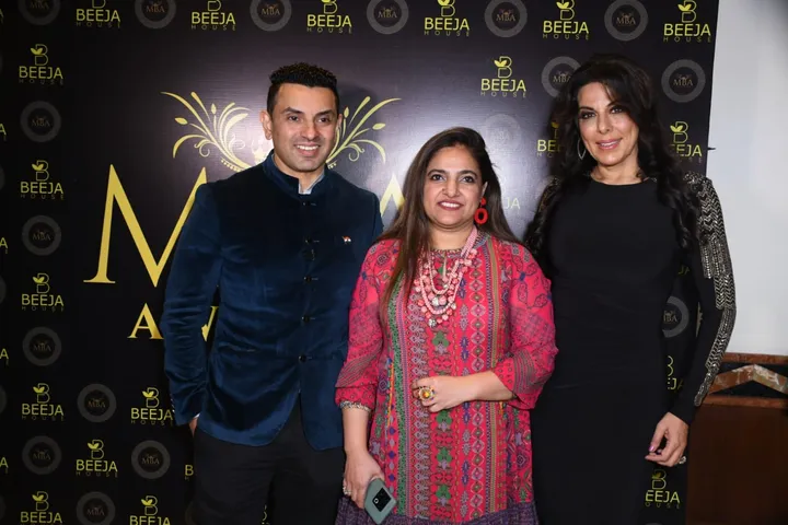 Tehseen Poonawalla, Pooja Bedi और Geetika Saigal ने दिल्ली में आयोजित MBA Awards का किया वितरण