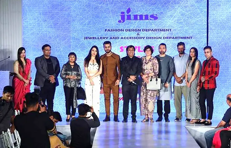 JIMS "स्टाइल्स एंड ट्रेंड्स 2019" पर ग्लिट्ज़ और ग्लैमर का प्रदर्शन