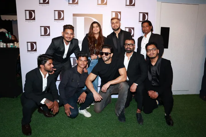 सेलिब्रिटी हेयर डिजाइनर और स्टाइलिस्ट दर्शन येवलेकर ने मुंबई में नए दौर की, फ्यूचरिस्टिक बार्बर शॉप खोली