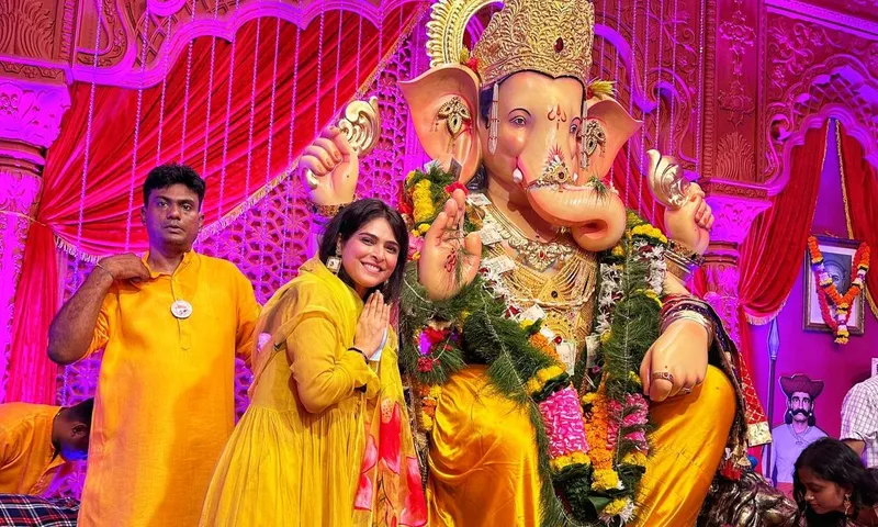 Madhurima Tuli ने गणपति पंडाल में जाते हुए कहा, स्वादिष्ट मोदक का मजा तो मै लूँगी ही लूँगी