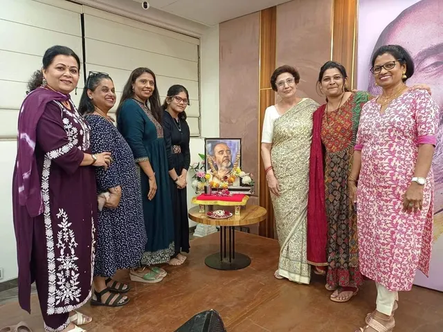 'भावपूर्ण शनिवार' की शानदार, यादगार गीतों की शाम- अली पीटर जॉन सर के नाम by Chaitanya Padukone
