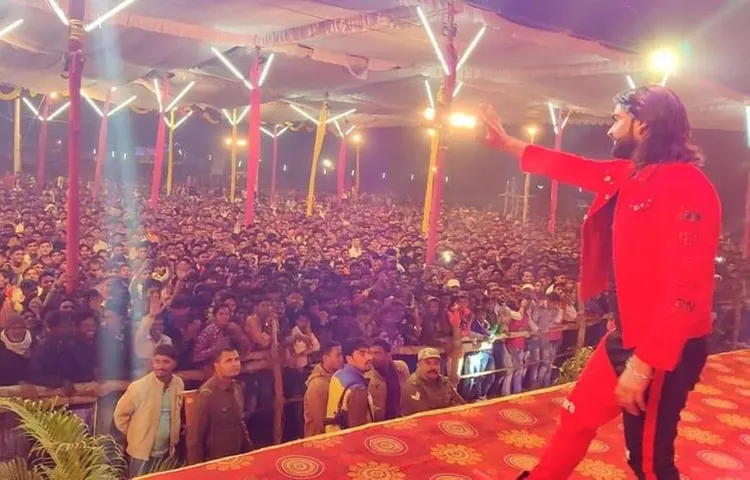 रामपुर महोत्‍सव में खूब चला चंबल बॉय रवि यादव का जादू, पहला ही स्‍टेज शो हुआ सुपर डूपर हिट