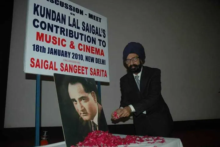 गायक केएल सहगल का जन्मदिन 4 अप्रैल को किसी ने तो किसी ने 11 अप्रैल को मनाया