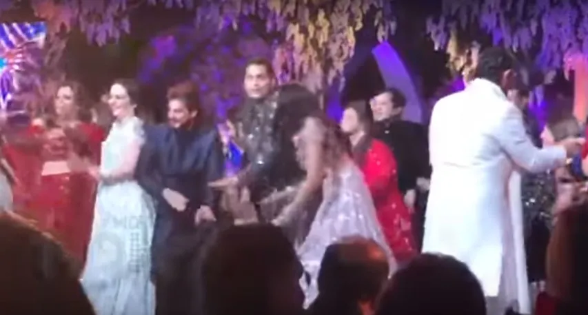 आकाश अंबानी और श्लोका मेहता की प्री-वेडिंग फंक्शन में जमकर थिरका बॉलीवुड देखेँ वीडियो!
