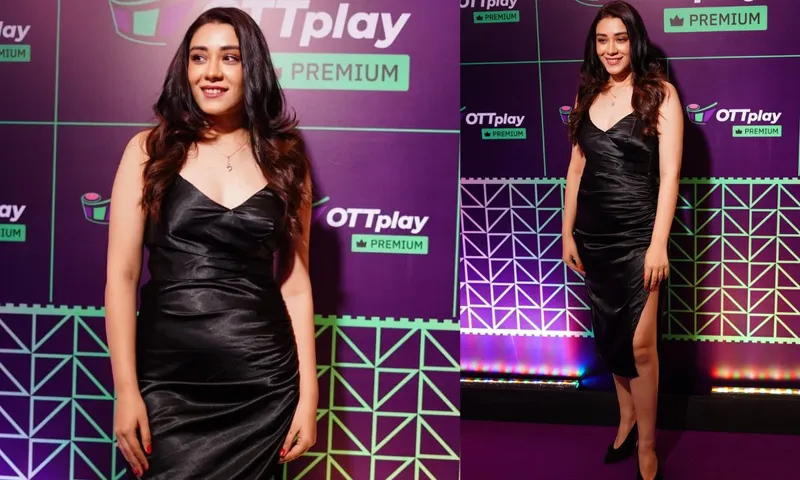 actress Anchal Singh at the OTT Play Awards