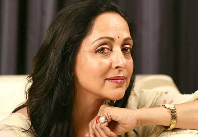 थोड़ी सी मस्ती मजाक में हेमा ने भी कही मन की बात