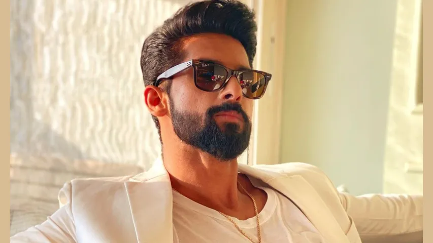 Ravi Dubey gets the cutest fan-art, see here sargun mehta 