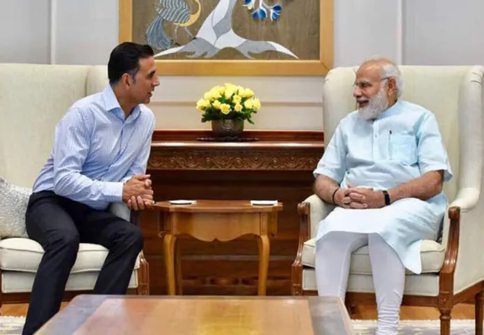 टॉयलेट बनाने के बाद पीएम मोदी बनेंगे अक्षय