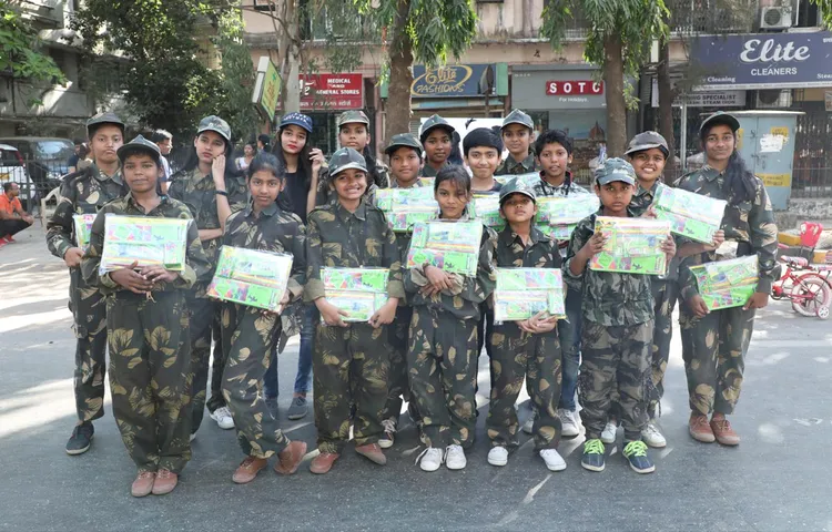 युवा यूनाइट्स इंडिया ने नवनीत एजुकेशन लिमिटेड द्वारा आयोजित कार्यक्रम में इंडिया बुक ऑफ़ यूनिटी में टॉलस्ट बुक का अनावरण किया