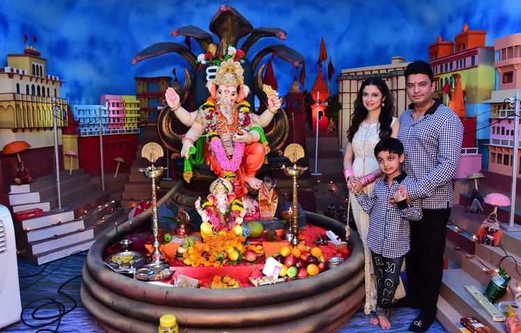 अपने टी-सीरीज के ऑफिस में भूषण कुमार और दिव्या खोसला कुमार ने की गणपति स्थापना पूजा