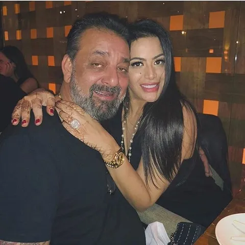 संजय दत्त की बेटी Trishala Dutt ने अपने पिता के ड्रग्स लेने के लेकर क्या कहा, पढ़ें इस खबर में