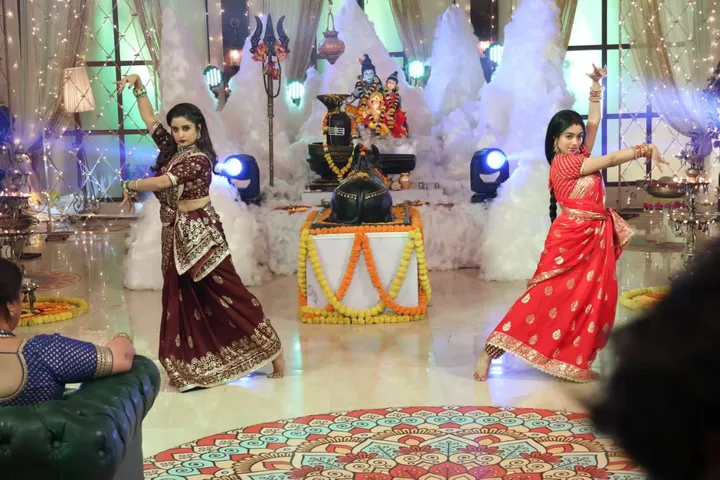 शो 'Pyaar Ka Pehla Naam Radha Mohan' में महाशिवरात्रि के मौके पर राधा और दामिनी ने किया 'तांडव'