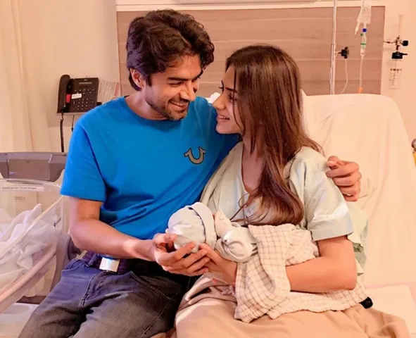 'मेरी आशिकी तुमसे ही' फेम स्मृति खन्ना और गौतम गुप्ता के घर आई नन्हीं परी