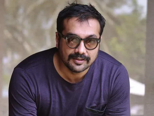 अनुराग कश्यप पर ट्रोलर ने कसा तंज - एक बीवी नहीं संभली, चले हैं ज्ञान बांटने, मिला करारा जवाब