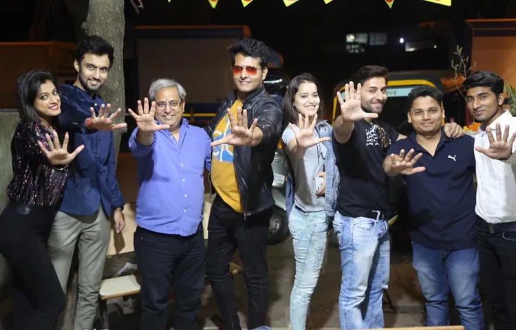 हरविंदर मांकड़ द्वारा निर्देशित फिल्म 'पंचरंगी फुकरे' की शूटिंग मुंबई में हुई संपन्न