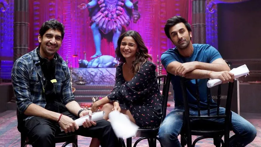 Ayan Mukerji Ranbir Kapoor and Alia Bhatt insist one should also watch Deva Deva from Brahmastra trailblazer in theaters 3-D and feel-the-fire