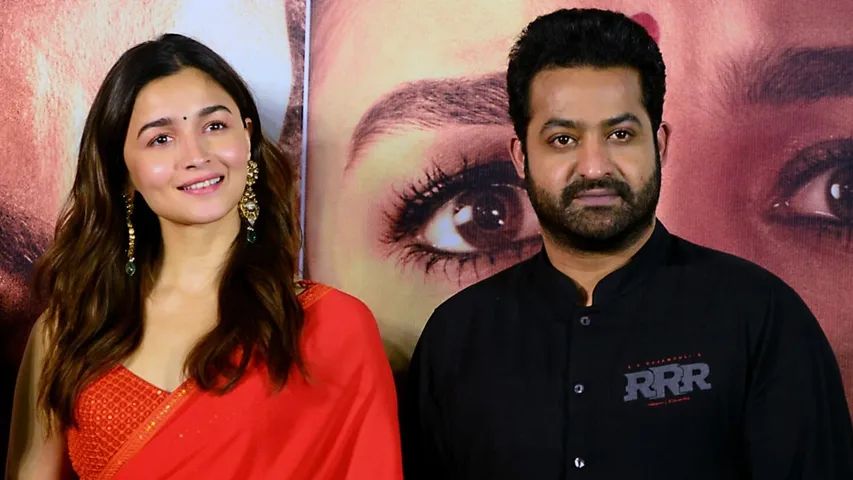 आलिया भट्ट, जूनियर एनटीआर की तारीफ में बोली 'इतने बड़े स्टार होते हुए भी जमीन से जुड़े हुए है'