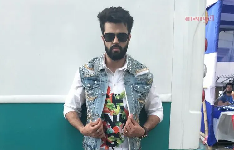 स्टेज के सुल्तान मनीष पॉल ने इंडियन आइडल के 10वें सत्र की मेजबानी की