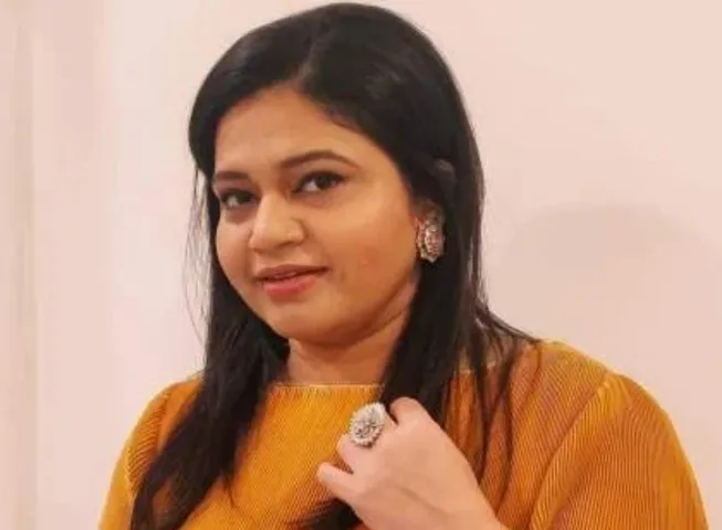 अभिनेत्री तृप्ति खामकर की झोंबीवली का पोस्टर आउट हो गया है