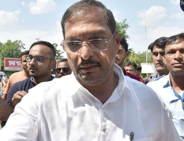 कोरोनावायरस से पीड़ित लोगों की मदद के लिए नाना पाटेकर ने PM और CM राहत कोष में दिया फंड