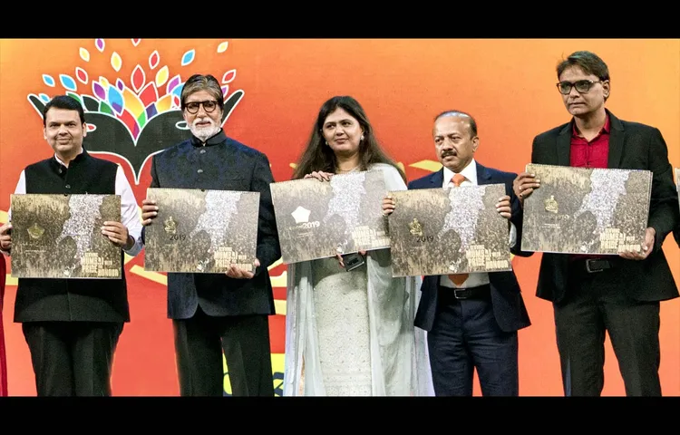 देवेंद्र फडणवीस और अमिताभ बच्चन ने लॉन्च किया प्रवीण तलन द्वारा शूट किया मुंबई पुलिस कैलेंडर 2019