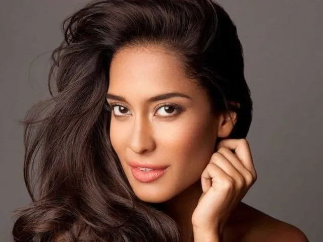 Lisa Haydon दूसरी बार बनी माँ , सोशल मीडिया पर शेयर की तस्वीर