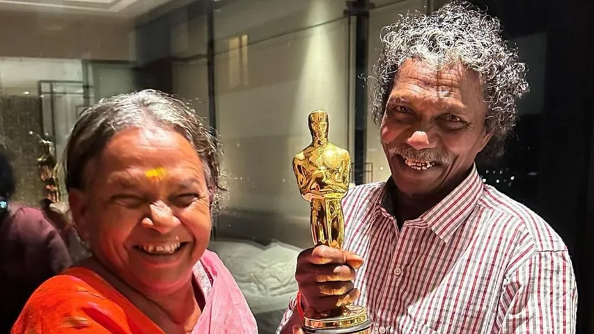 'The Elephant Whisperers' stars Bomman and Belli win over the internet as they pose with Oscar trophy