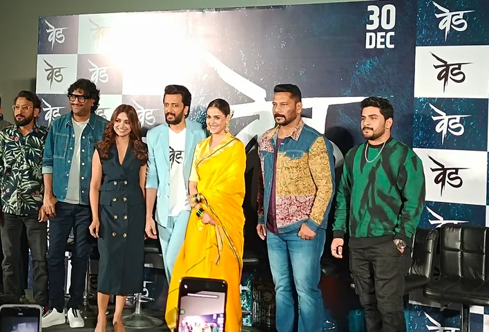 Riteish Deshmukh: किसी पागलपन के बिना, हमारे जीवन का कोई अर्थ नहीं हैं