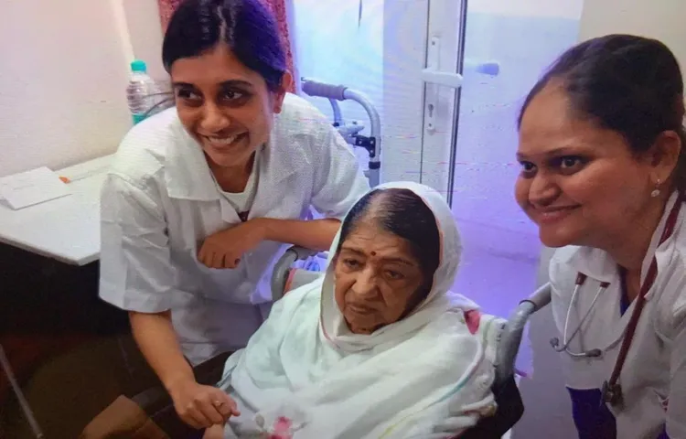 लता दीदी घर आई वापिस, हॉस्पिटल की यह तस्वीर हुई वायरल