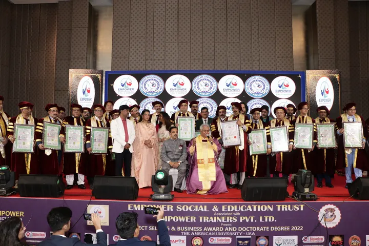 एम्पॉवर सोशल अंड एजुकेशन ट्रस्ट असोसिएशन विथ एम्पॉवर ट्रेनर प्राईवेट लिमिटेड द्वारा होटल हॉलिडे इन मे सफलता पूर्वक संपन्न हुआ