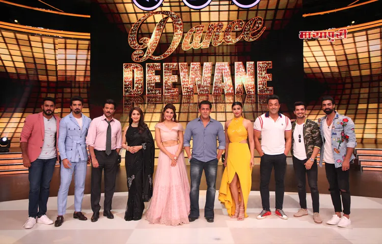 कलर्स के नए डांस रियलिटी शो ‘डांस दीवाने’ में फिल्म रेस 3 को प्रमोट करने पहुंची पूरी टीम