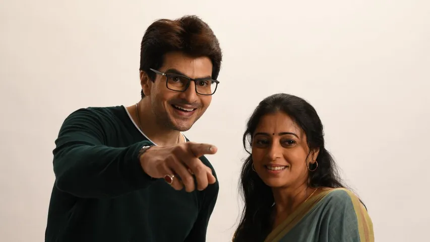 Rahil Azam and Reena Kapoor will play the lead characters in Star Bharat's upcoming show 'Ashaon Ka Savera... Dheere Dheere Se