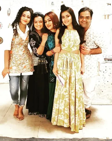 संगीता कापुरे ने अपनी "ये रिश्ते है प्यार के" की टीम के लिए एक भावनात्मक संदेश किया साझा !