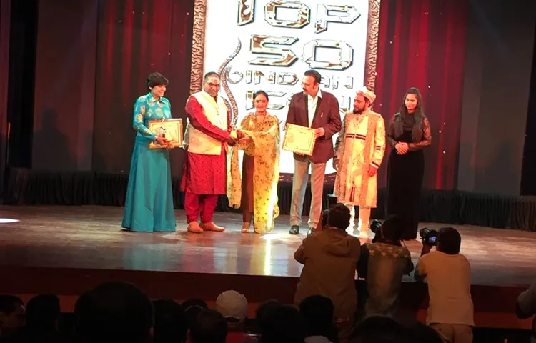 जसपिंदर नरूला ने पंडित रमण त्रिवेदी को Indian Icon Award से सम्मानित किया
