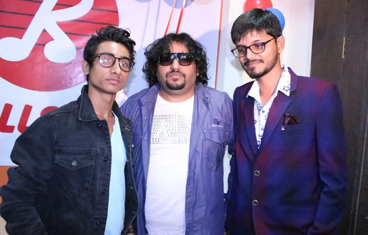 मुंबई में हुआ ‘आर चिल्स म्यूजिक कंपनी’ का शुभारंभ