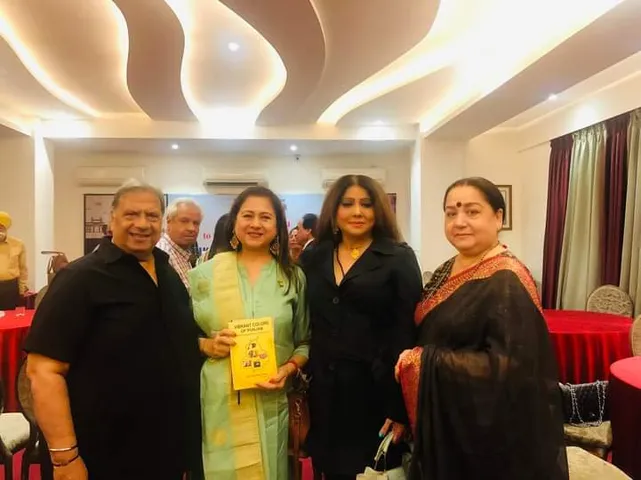 बॉलीवुड के चर्चित फिल्मकार सावन कुमार टाक ने किया 'वेख्या शहर बंबई' का विमोचन