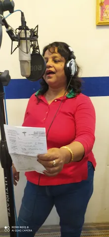 लॉकडाऊन के बीच घर में बनाया 36 वीडियो अलबम
