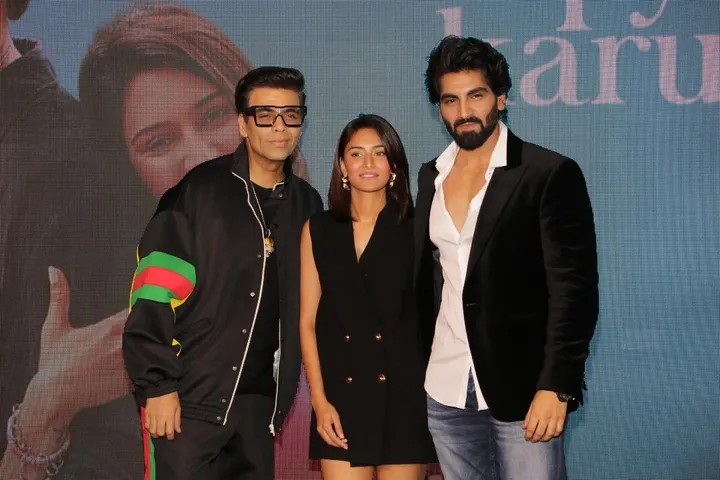 Karan Johar ने डिबोनेयर गायक-मॉडल Lakshay Kapoor को इस गाने से किया लॉन्च- चैतन्य पडुकोण