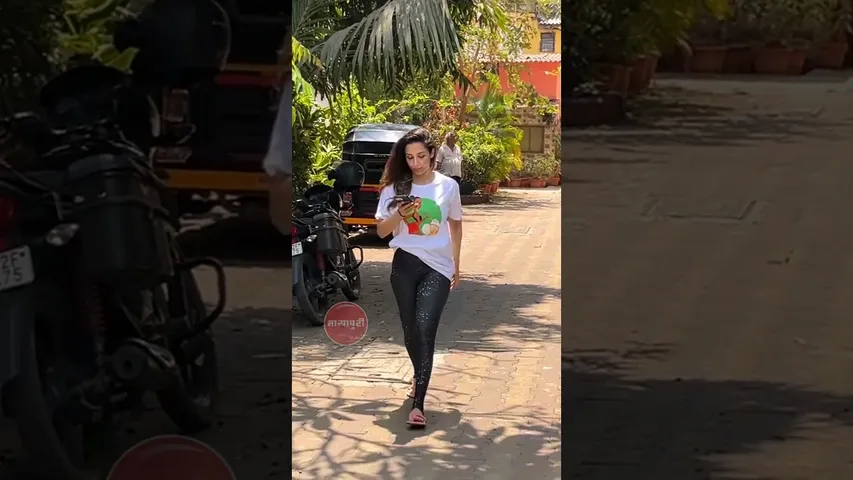 Malaika Arora Spotted Today In Her Casual Gym Clothes #shorts #malaikaarora #bollywoodfashion