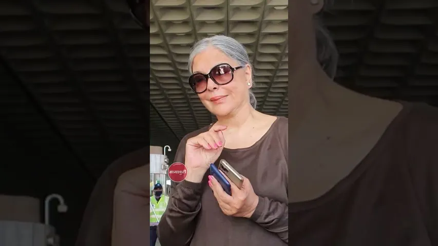 Zeenat Aman spotted at airport #ZeenatAman