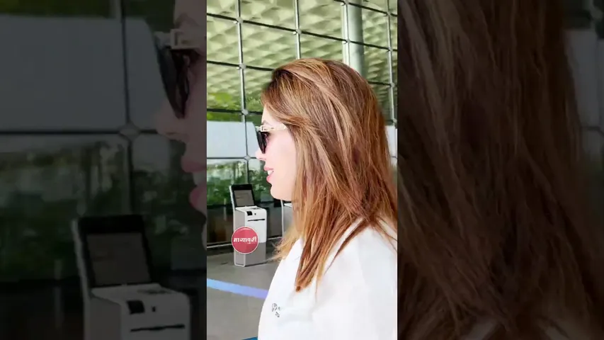 Munmun Dutta aka Babita spotted at Airport