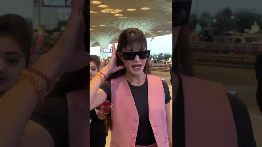 Bollywood Actress Jacqueline Fernandez Spotted At Mumbai Airport