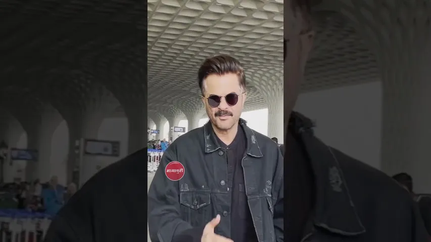 Anil kapoor spotted at airport