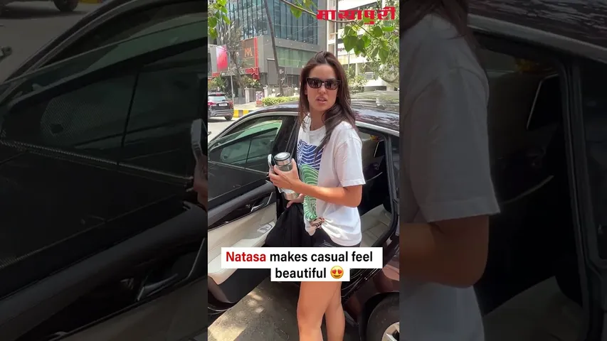 Natasha Stankovic spotted in Bandra 🌼✨