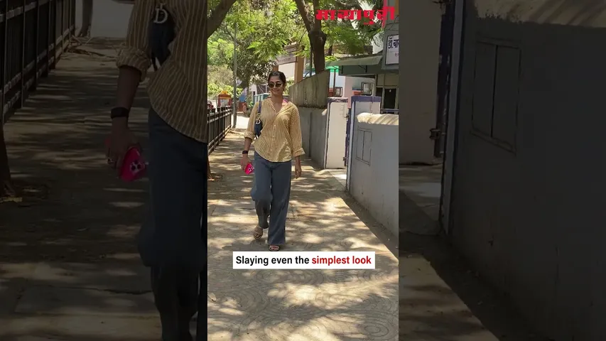 @hegdepooja spotted outside a clinic in Bandra, and now fans are buzzing!