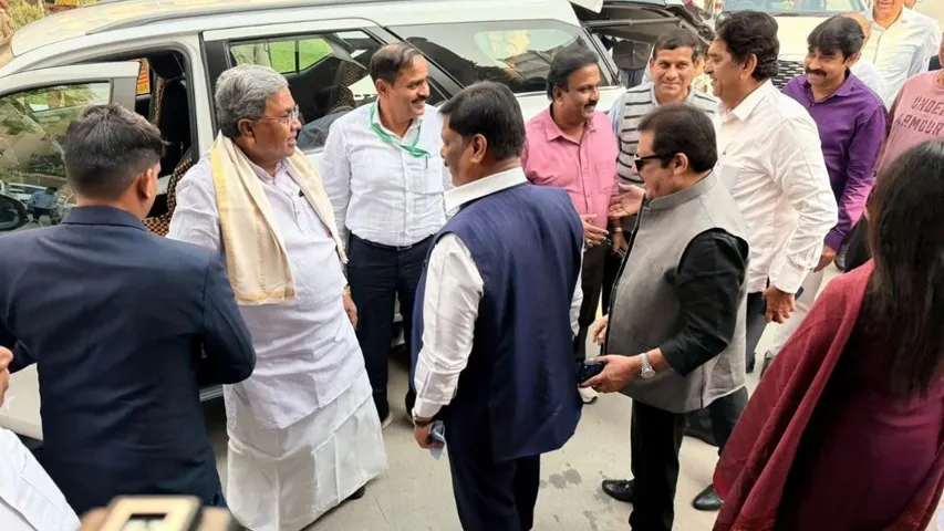 CM SIDDU MEETS RAHUL GANDHI AT DELHI02