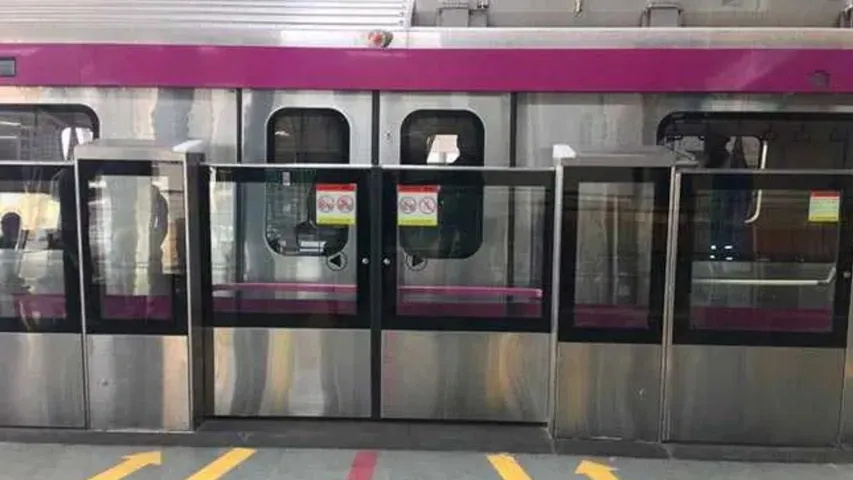 delhi metro platform screen doors02