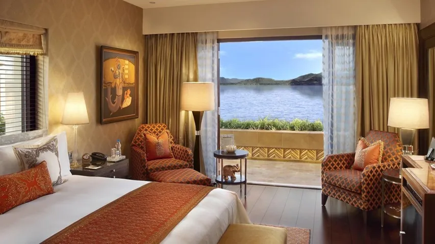 Udaipura leela palace hotel fined by consumer court (3)