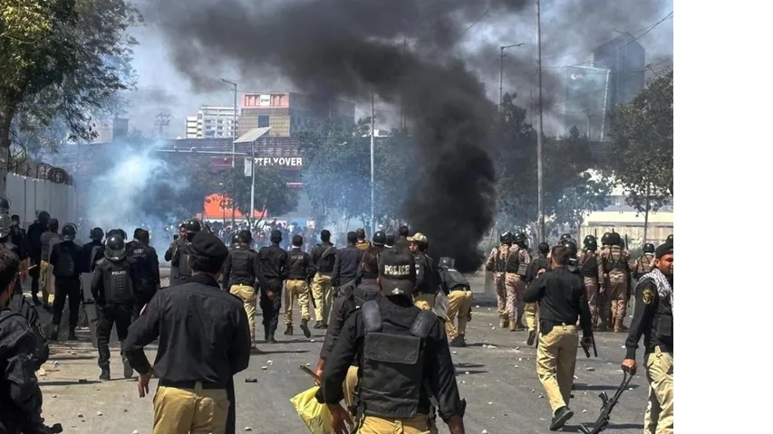 protest in pak in support of iran