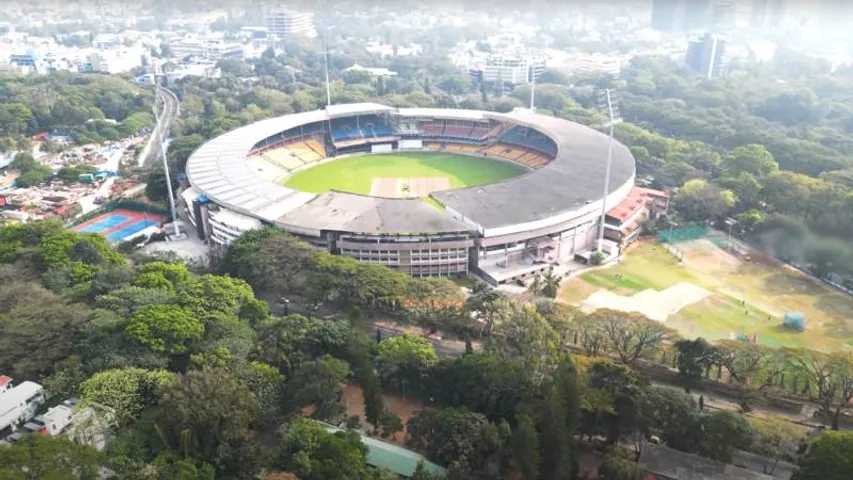 ಬೆಂಗಳೂರಲ್ಲಿ ಇಂದು ಪಾಕ್​-ನ್ಯೂಜಿಲೆಂಡ್ ಮ್ಯಾಚ್​.. ನಗರದ ಈ ರಸ್ತೆಗಳಲ್ಲಿ ಪಾರ್ಕಿಂಗ್ ನಿಷೇಧ..!